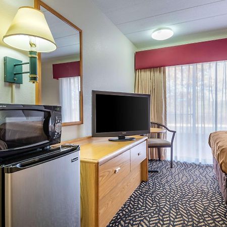 Quality Inn Falconer - Jamestown Exterior photo