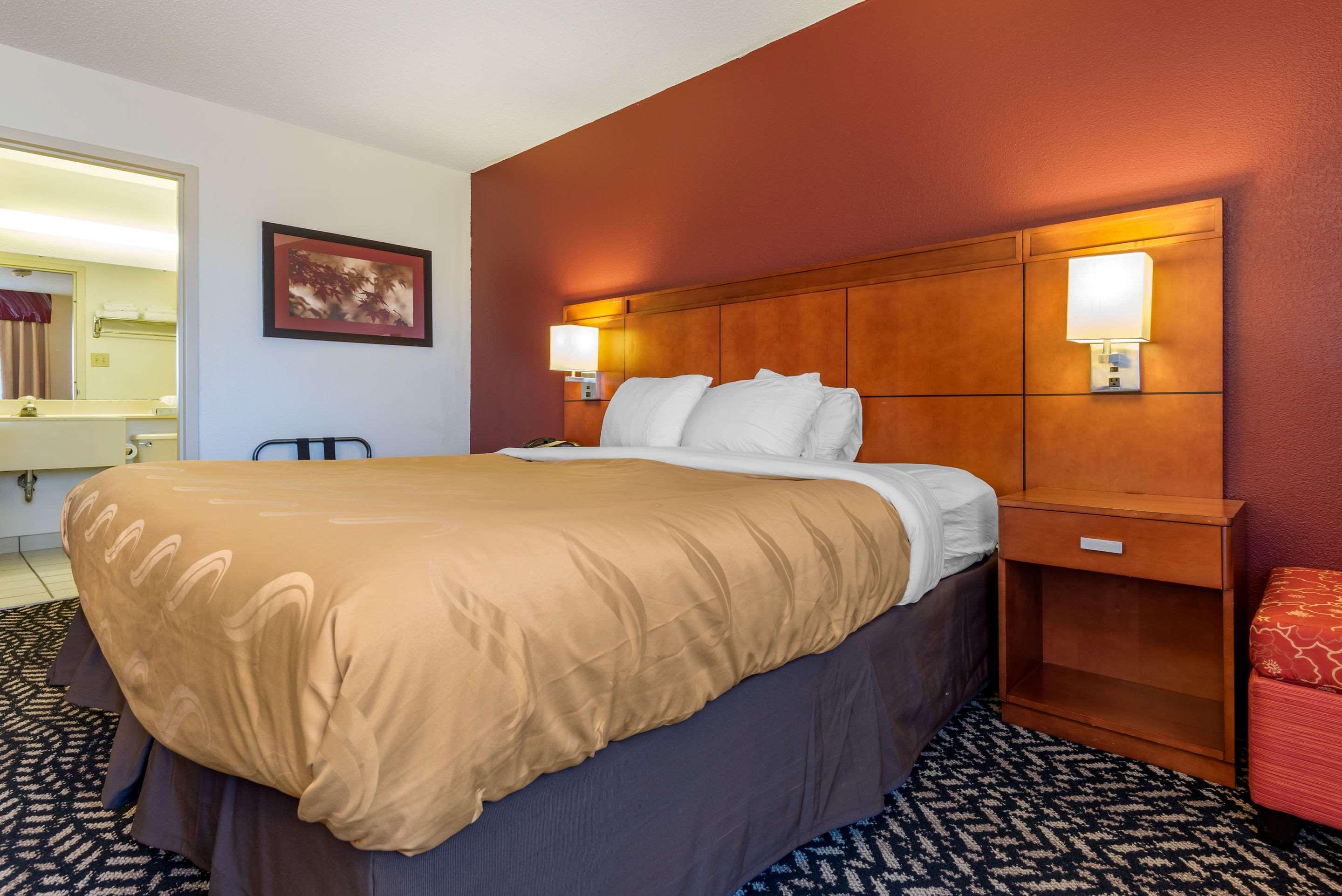 Quality Inn Falconer - Jamestown Exterior photo