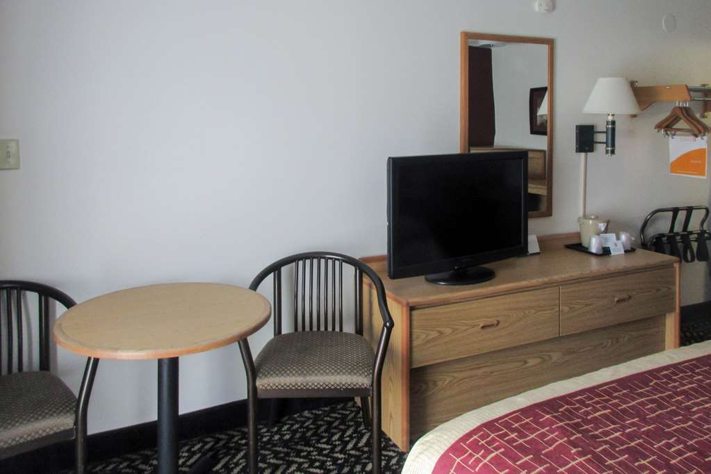Quality Inn Falconer - Jamestown Room photo